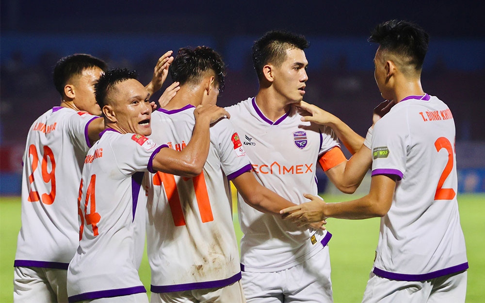 Liên tiếp ghi bàn, Tiến Linh đua Vua phá lưới nội V-League 2023/2024 - Ảnh 1.