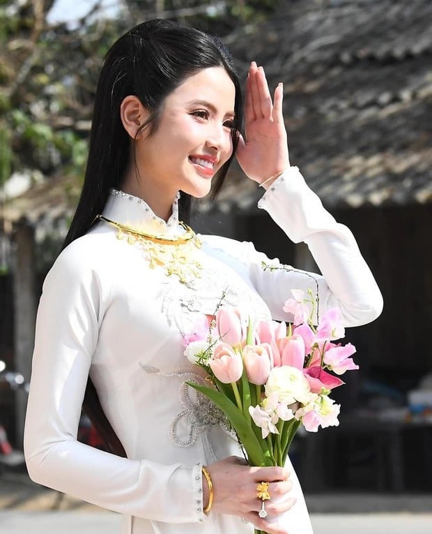 Visual xinh đẹp của cô dâu Chu Thanh Huyền trước khi theo Quang Hải về dinh