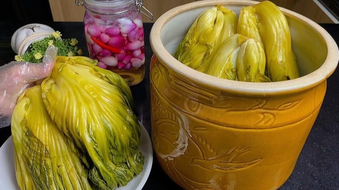 meo-muoi-dua-vang-gion-thom-ngon-dung-chuan-hop-vi-ca-nha-104356